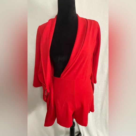 Risky business romper. Beautiful red color. With this you will look like a boss. - Picture 5 of 7